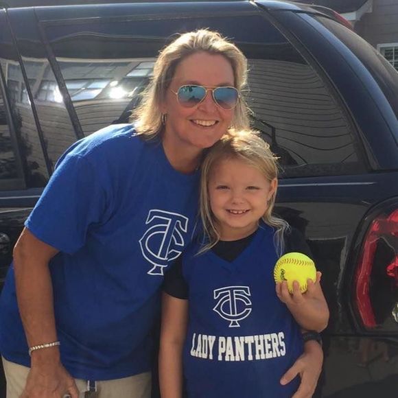 Meet your Posher, Robin - Picture 1 of 1